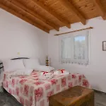 Semesterbostad Billys House Lardos