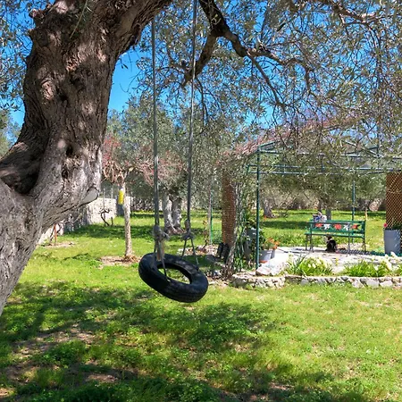 Billys House * Lardos